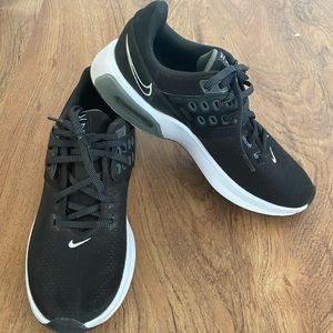 Nike Women's Air Max Bella TR 4 Shoes